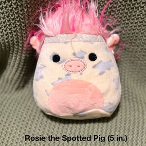 Squishmallow Rosie the Spotted Pig